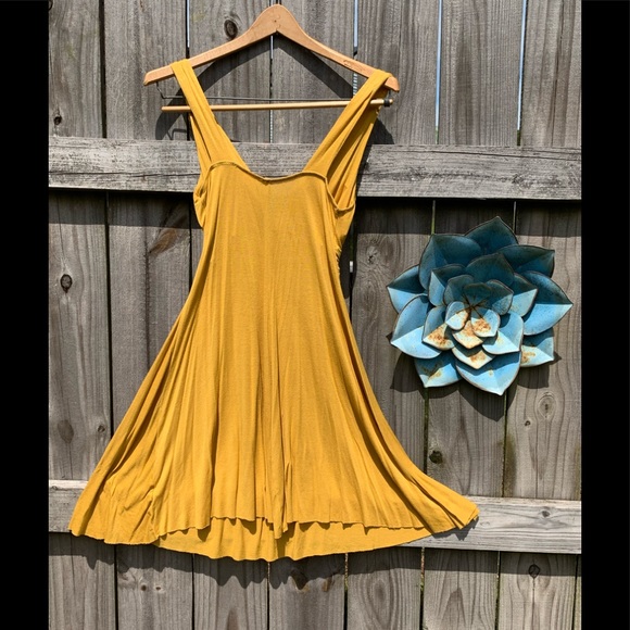 Dolce Carola dress with built in bra. - Picture 3 of 4